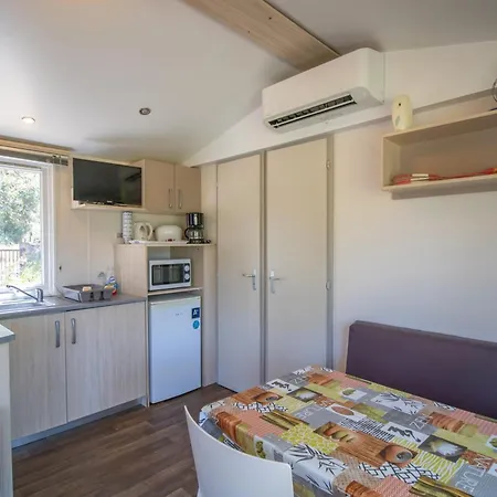 Mobilhome 1 Confort Apartment *